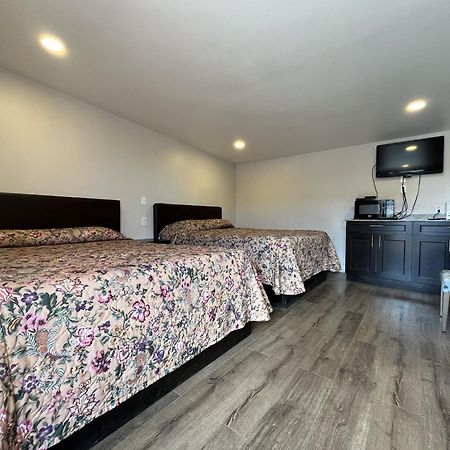 Kluane Park Inn Haines Junction Eksteriør bilde