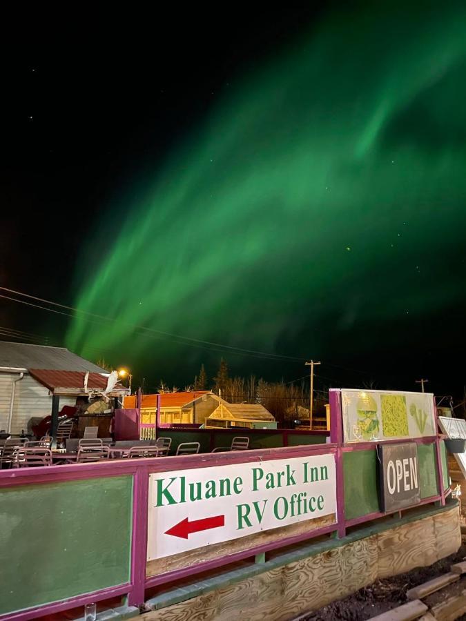 Kluane Park Inn Haines Junction Eksteriør bilde