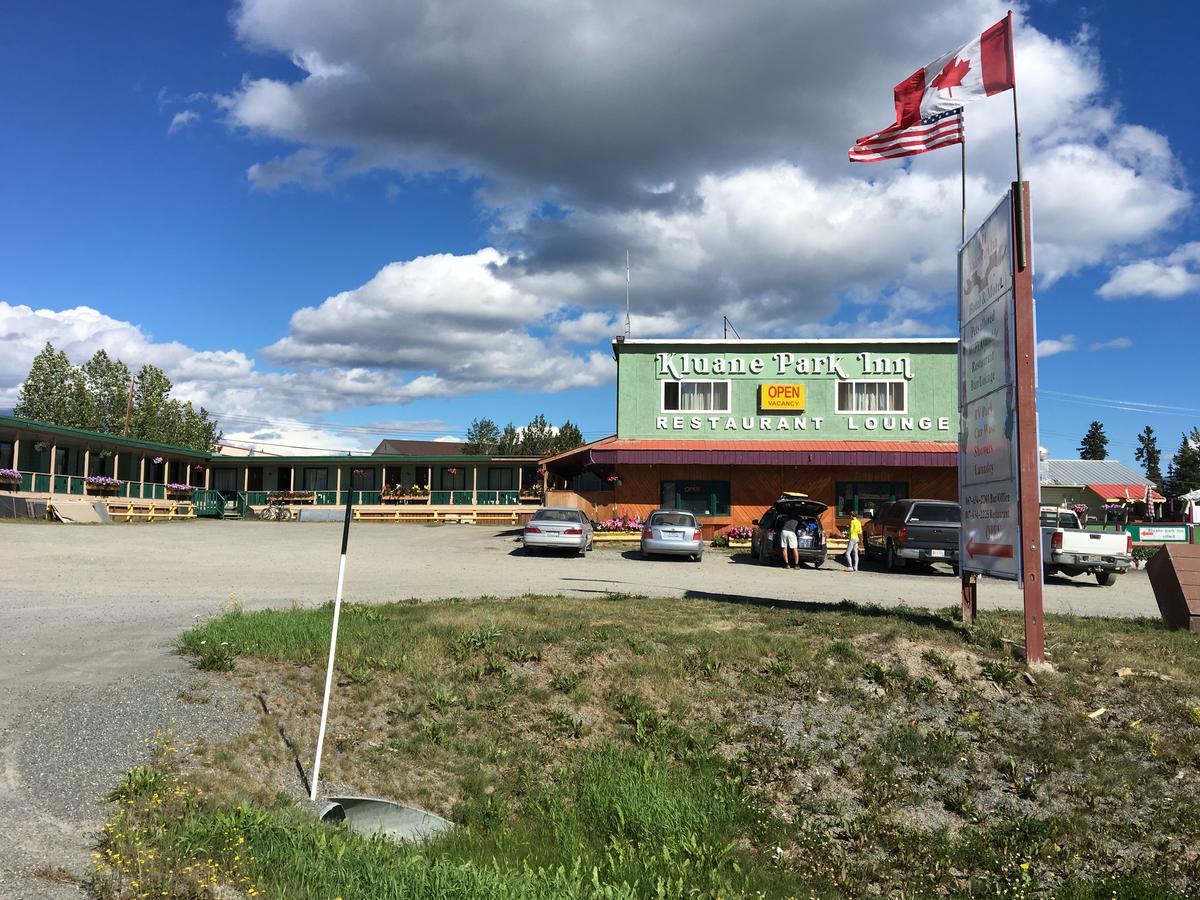 Kluane Park Inn Haines Junction Eksteriør bilde