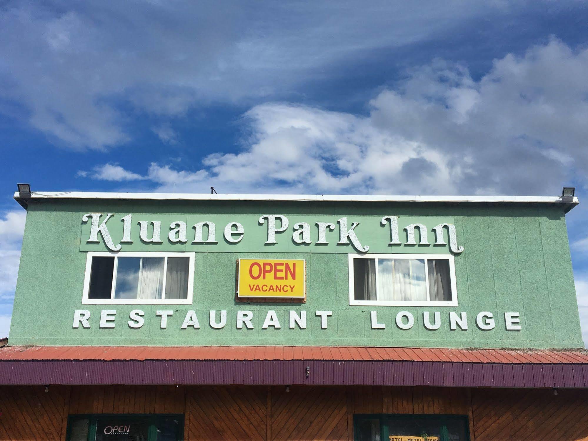 Kluane Park Inn Haines Junction Eksteriør bilde